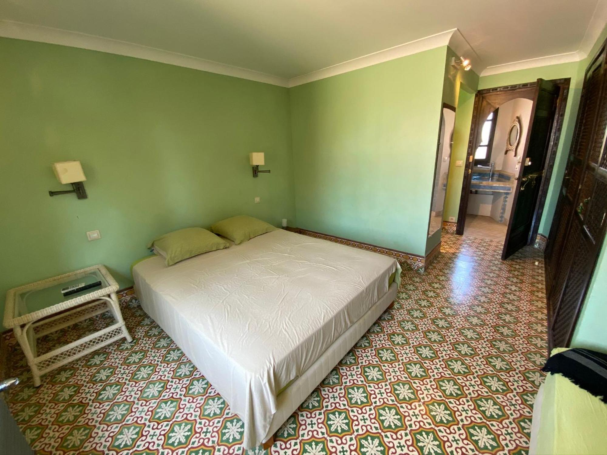 Chambre Emeraude, Riad 9 Couple Only Au Village Naturiste 阿格德 外观 照片