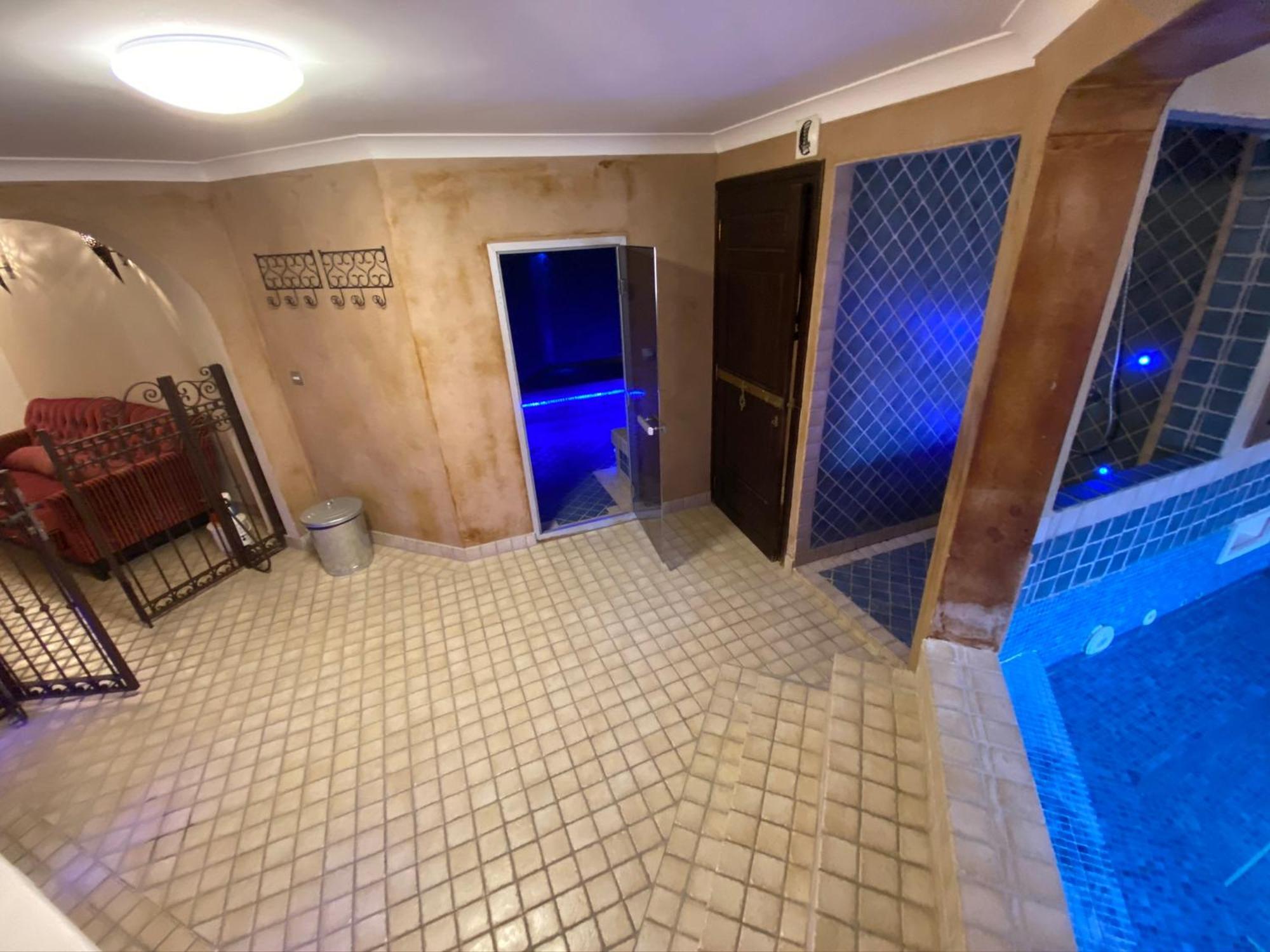 Chambre Emeraude, Riad 9 Couple Only Au Village Naturiste 阿格德 外观 照片
